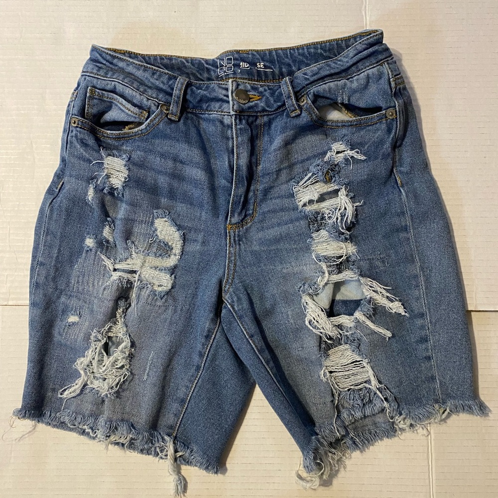 NOBO size 7 Mid Rise distressed destroyed grunge jean shorts